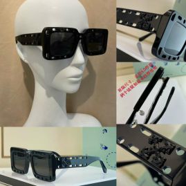 Picture of OFF White Sunglasses _SKUfw52350025fw